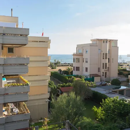 Ostia Fronte Mare - Bibbi'S Seaview Flat Appartement Buitenkant foto